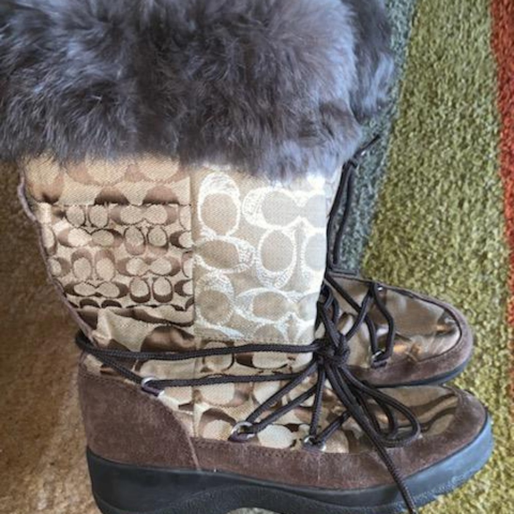 Coach boots size 6